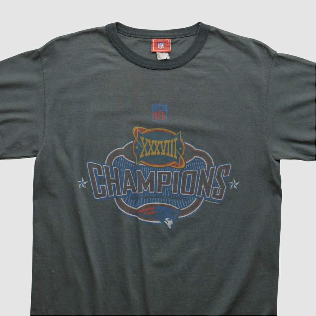 Fanatics New England Patriots NFL 2004 T-shirt Charcoal Vintage