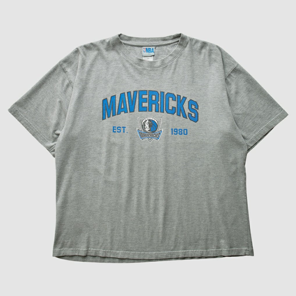 Dallas Mavericks NBA 2000s T-shirt for sale Heather Gray Vintage | Vintage US