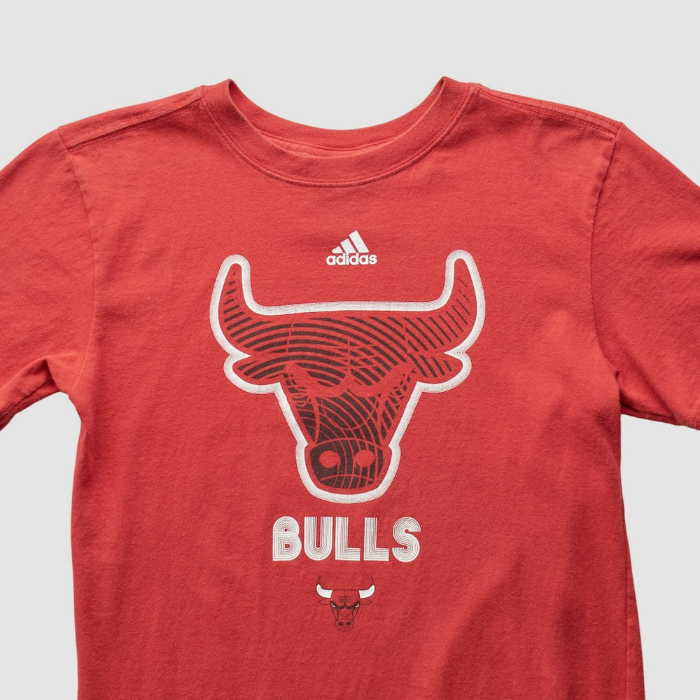 Chicago Bulls 2010s T-shirt for sale Red Vintage | Adidas Lifestyle