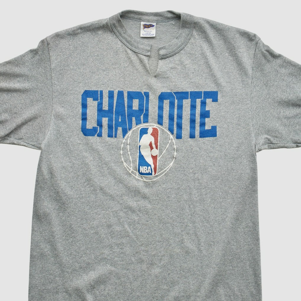 Charlotte Hornets Trench 90s T-shirt Heather Gray Vintage | Vintage US