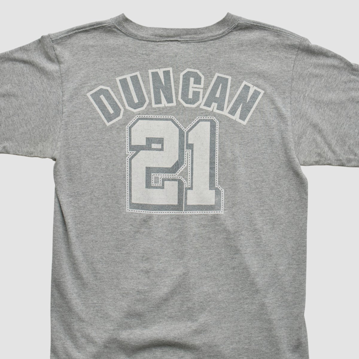 San Antonio Spurs Majestic 2000s T-shirt Heather Gray Vintage | Vintage discount