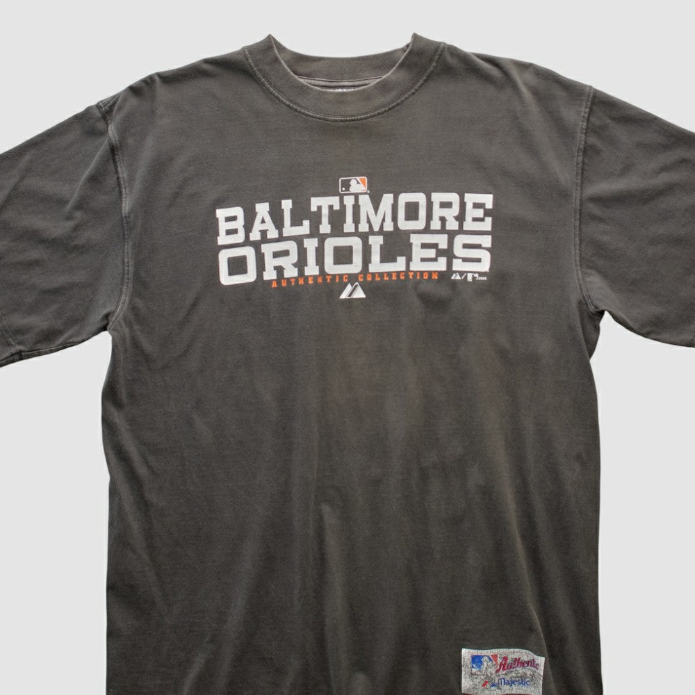 Baltimore Orioles Majestic 2000s T-shirt - Charcoal - Vintage - Fanatics on Sale