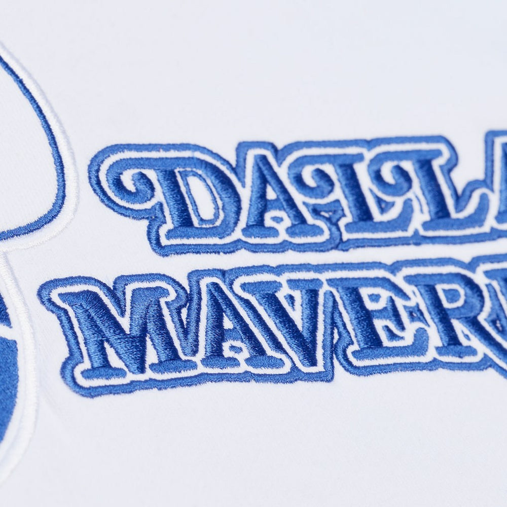 Dallas Mavericks Arctic Fleece Sweatshirt for sale White | Mitchell & Ness Lifestyle