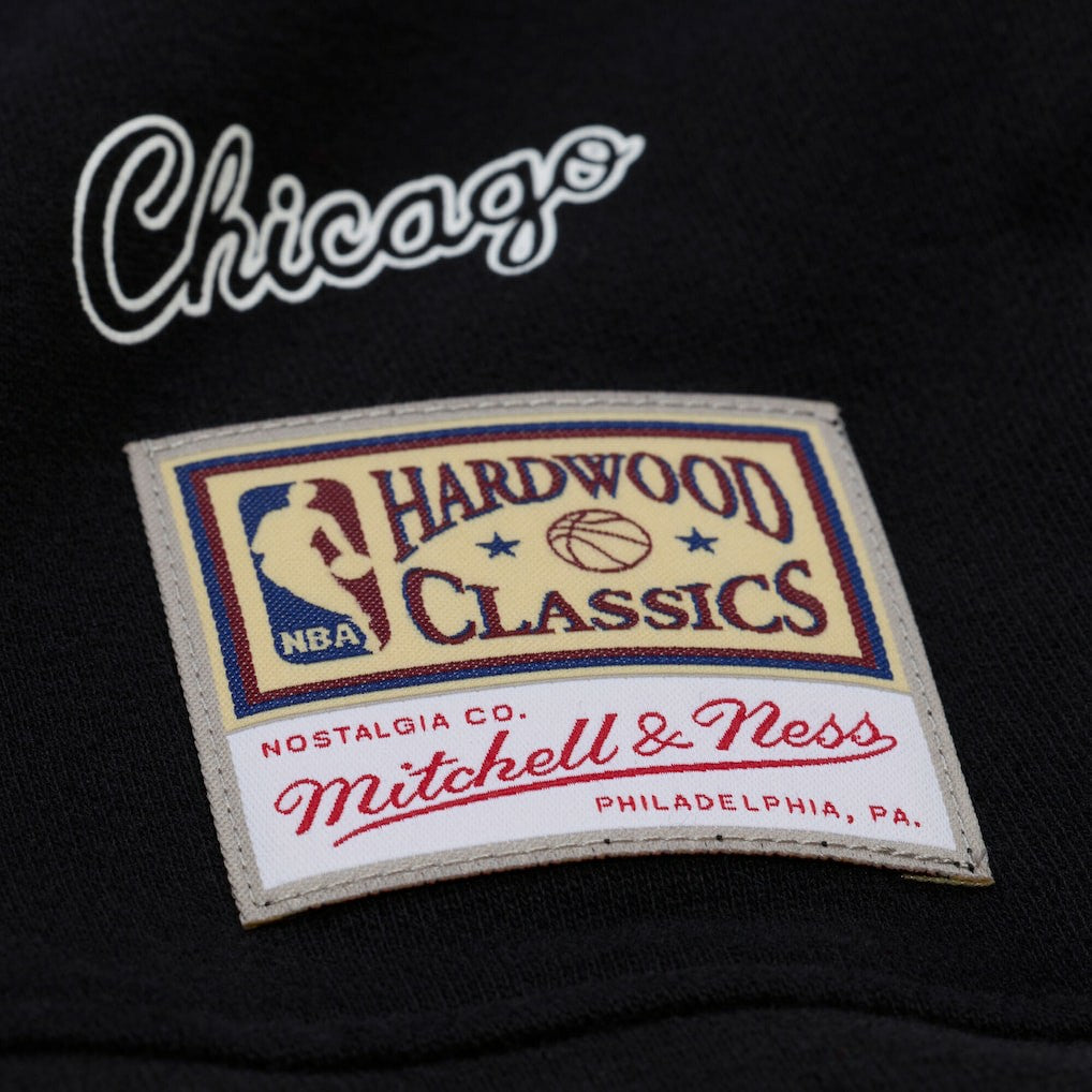 Chicago Bulls Women's Hardwood Classics Script Lightweight Sweatshirt Black | Mitchell & Ness discount