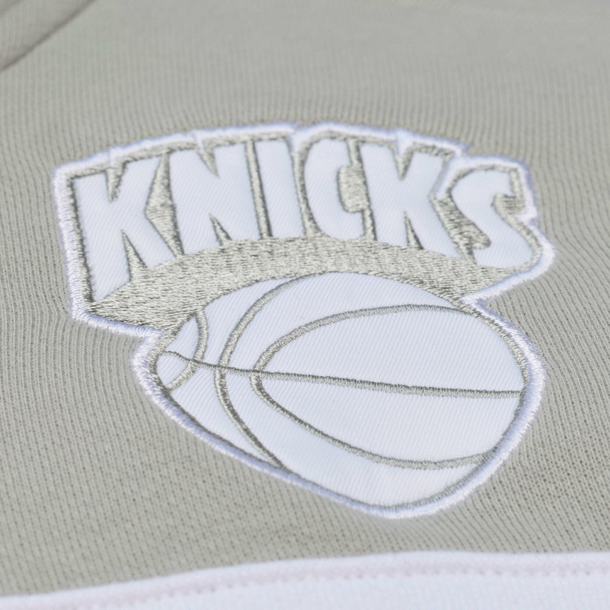 New York Knicks Thunderstorm Head Coach Quarter-Zip Jacket Blue | Mitchell & Ness online