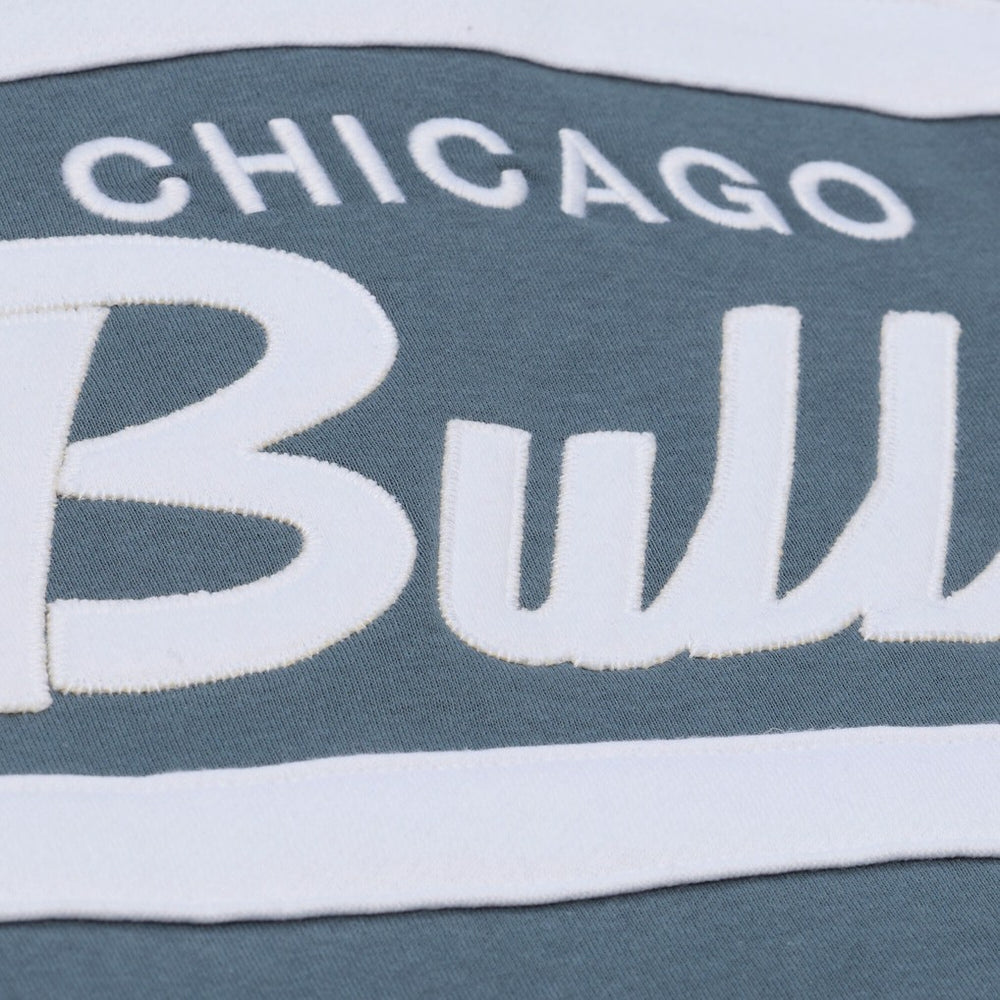 Chicago Bulls Thunderstorm Head Coach Quarter-Zip Jacket Blue | Mitchell & Ness