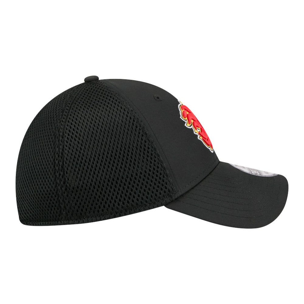 Calgary Flames New Era Logo 39THIRTY Flex Hat - Black - NHL 203785930