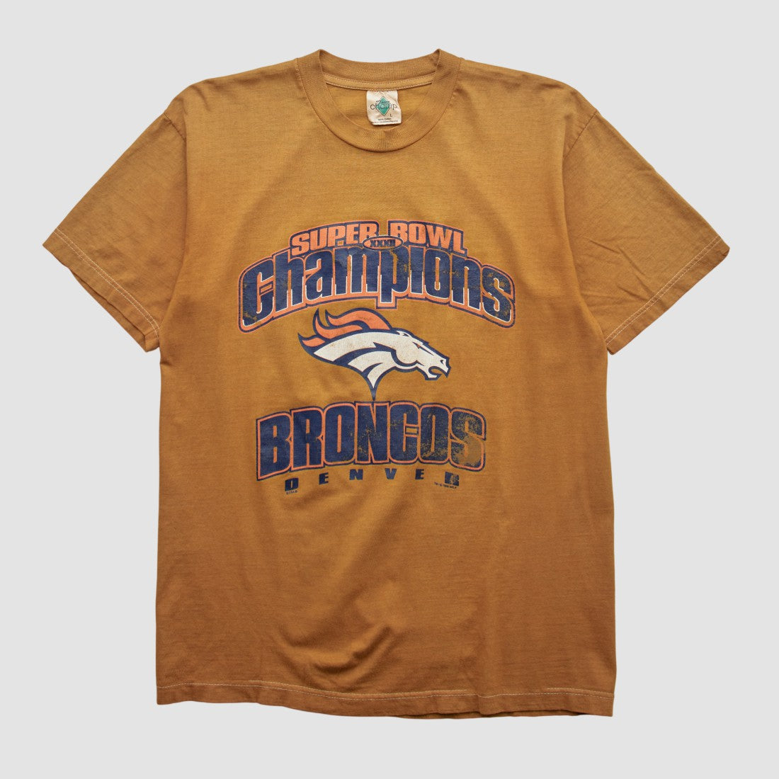 Fanatics Denver Broncos Tour Champ 90s T-shirt Tan Vintage