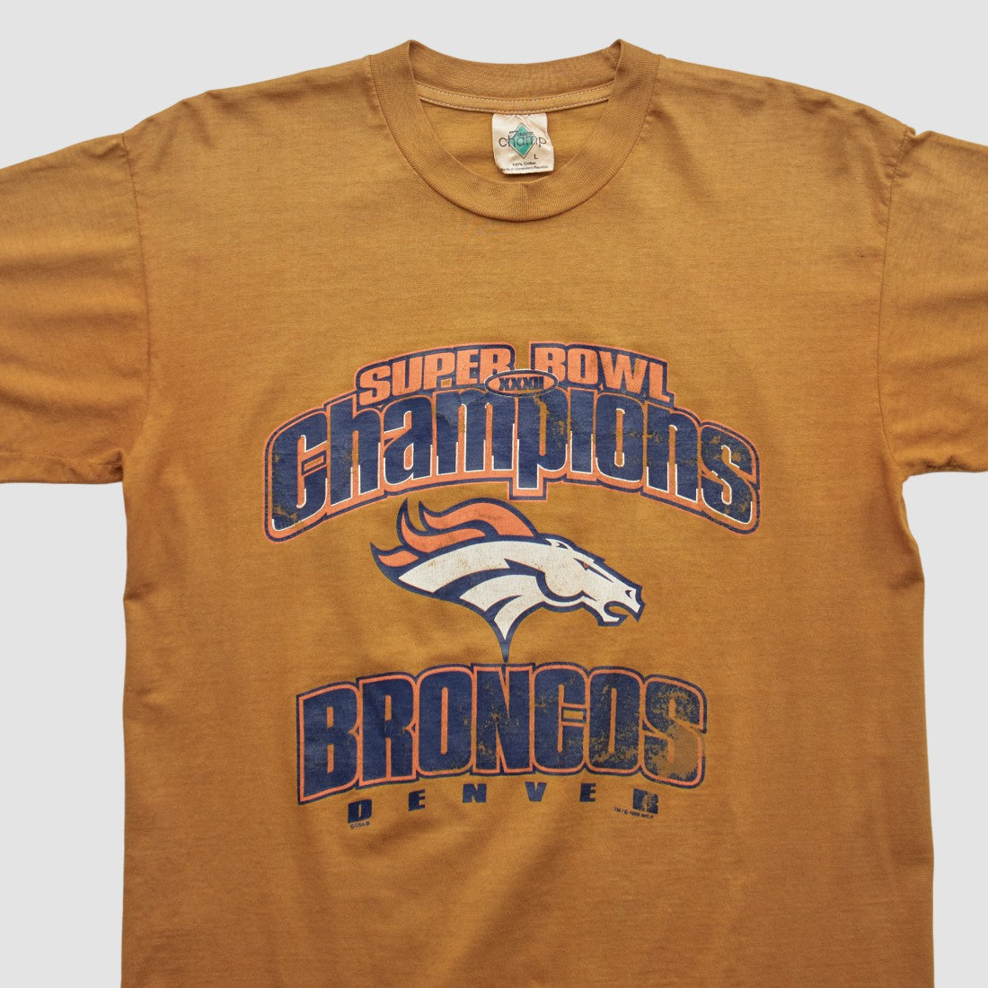 Fanatics Denver Broncos Tour Champ 90s T-shirt Tan Vintage