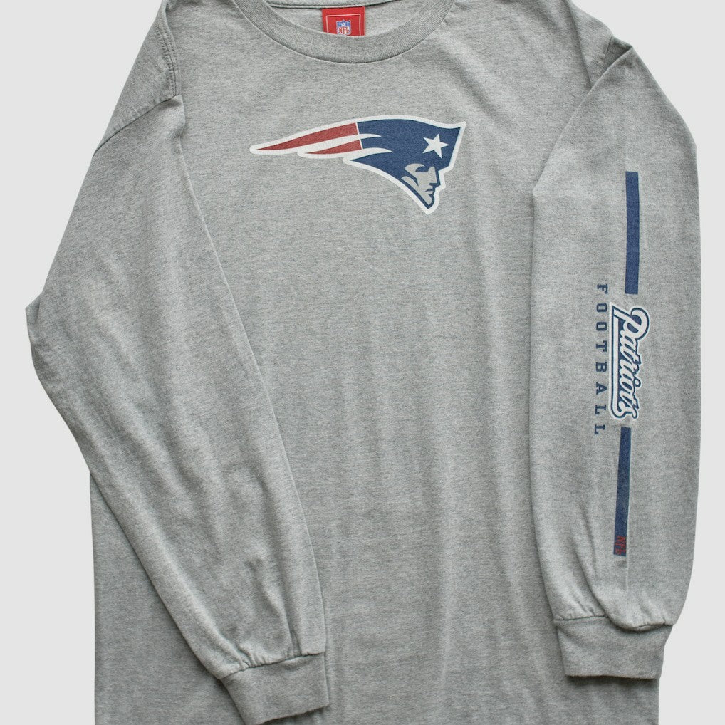 Fanatics New England Patriots NFL 2000s Long Sleeve T-shirt Heather Gray Vintage