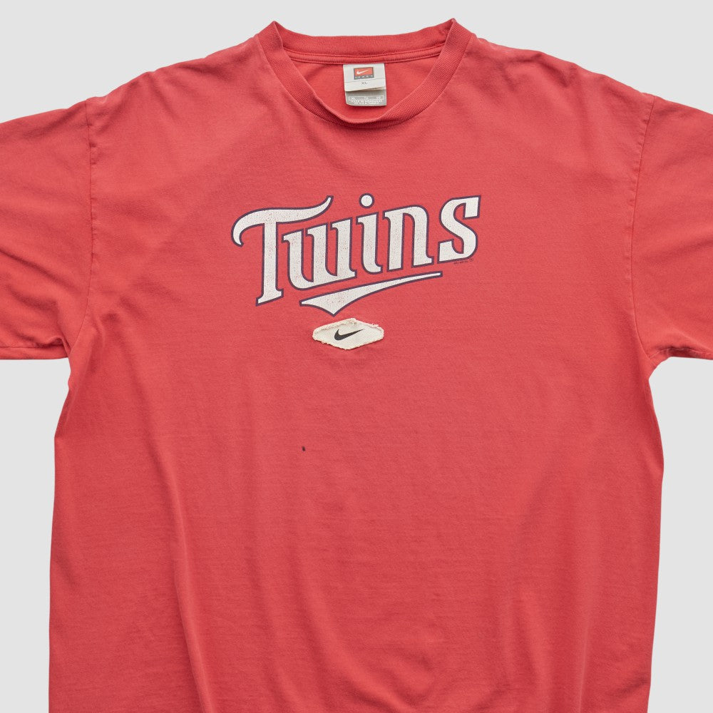 Minnesota Twins Nike 2000s T-shirt - Red - 2XVintage - Nike Discount