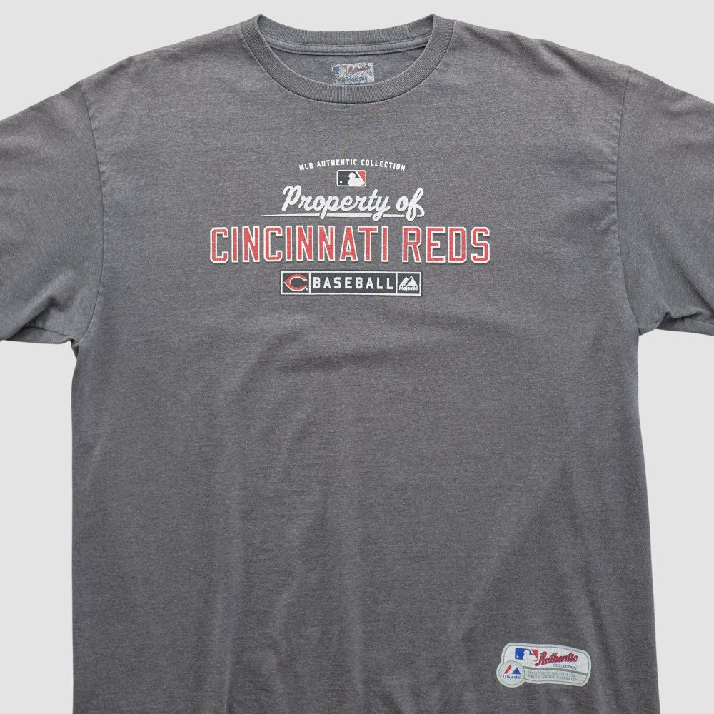 Cincinnati Reds Majestic 2000s T-shirt - Dark Heather Gray - Vintage - Fanatics Discount