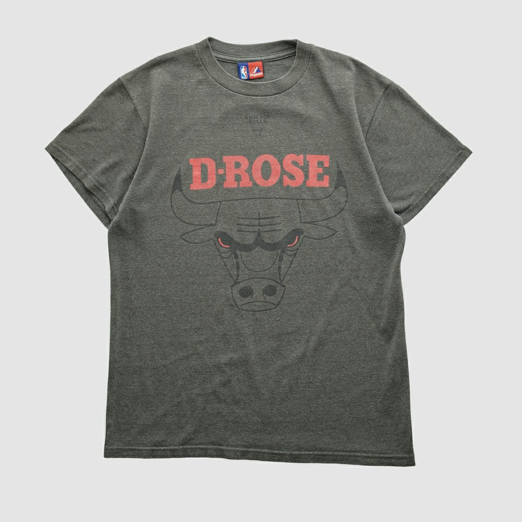 Chicago Bulls Majestic 2000s T-shirt for sale Dark Heather Gray Vintage | Vintage Near Me