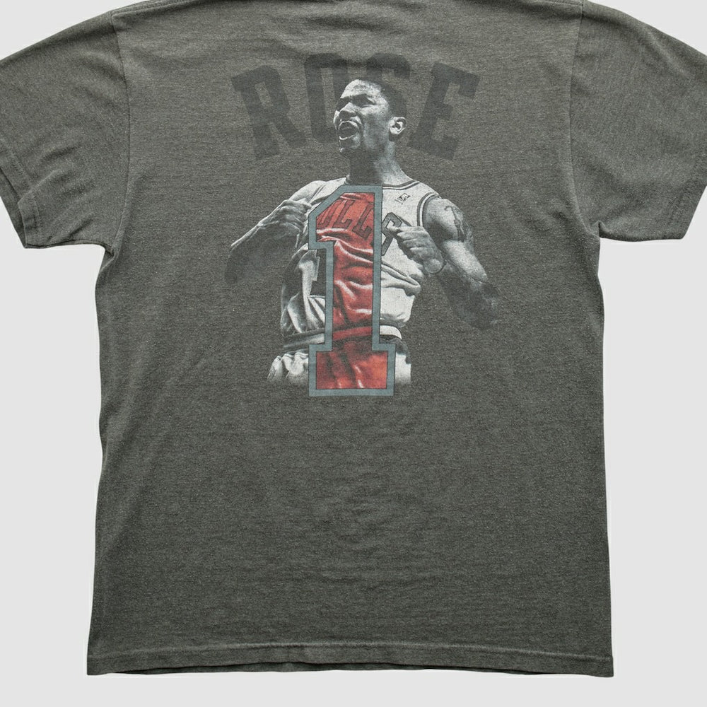 Chicago Bulls Majestic 2000s T-shirt for sale Dark Heather Gray Vintage | Vintage Near Me