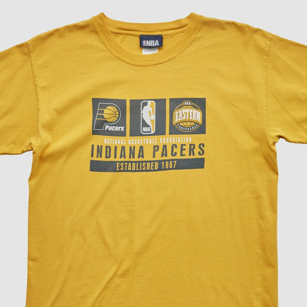 Indiana Pacers NBA 2000s T-shirt Yellow Vintage | Vintage for sale