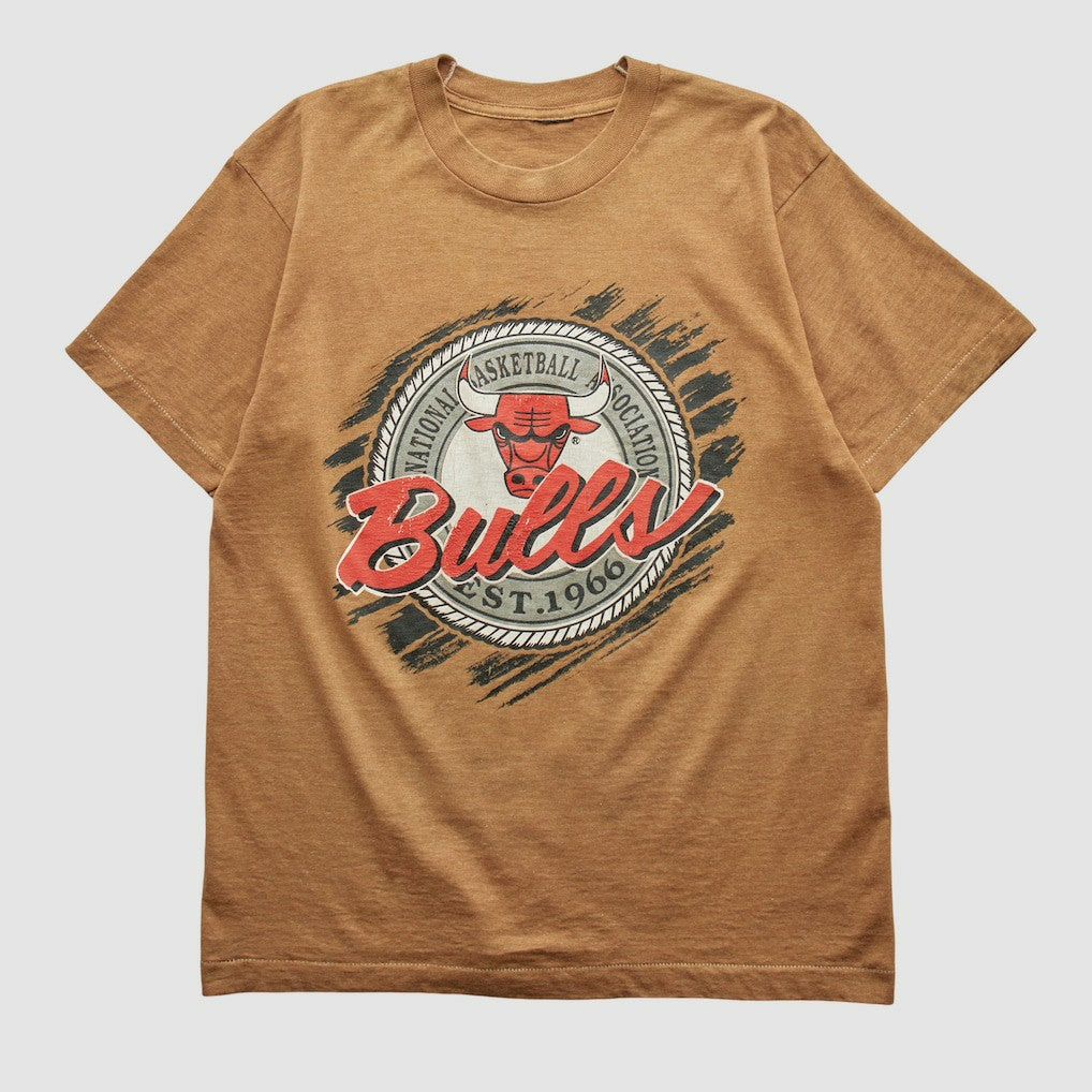 Chicago Bulls 90s T-shirt for sale Clay Vintage | Vintage Near Me