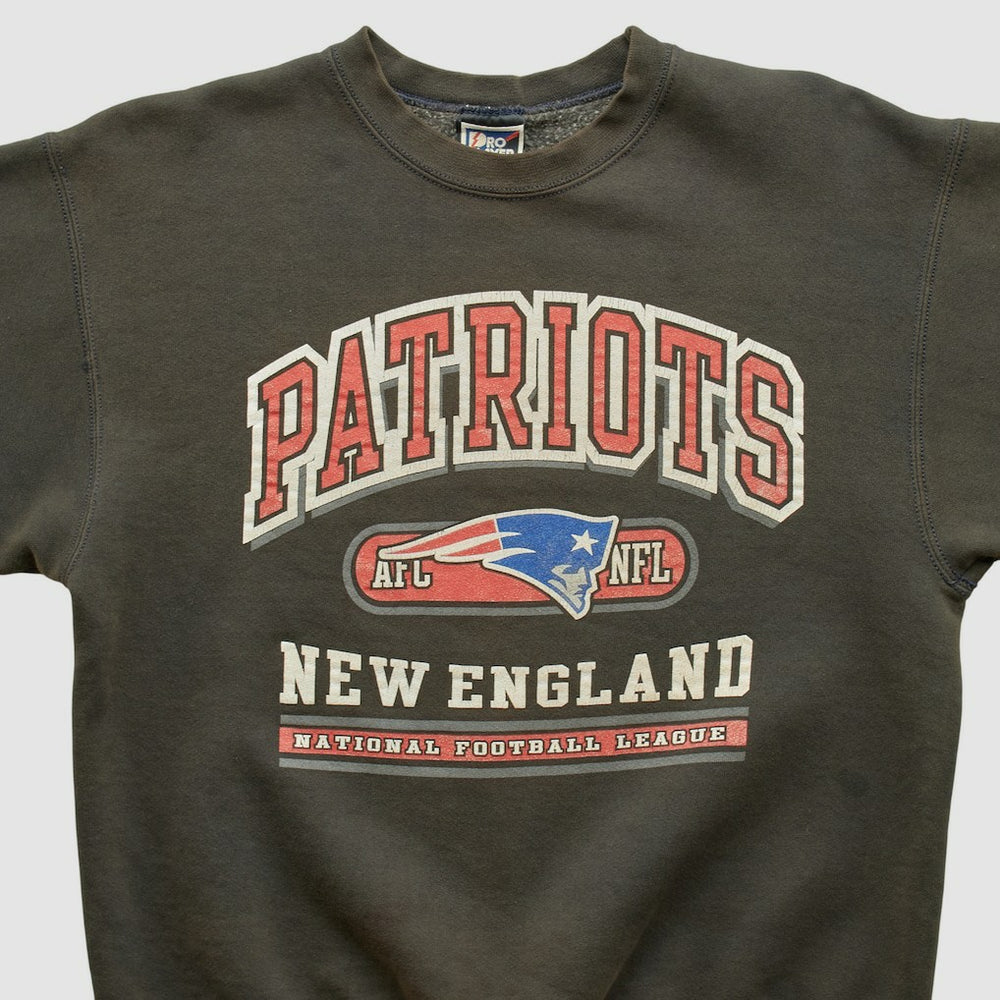 Fanatics New England Patriots Pro Player 90s Pullover Sweatshirt Charcoal Vintage