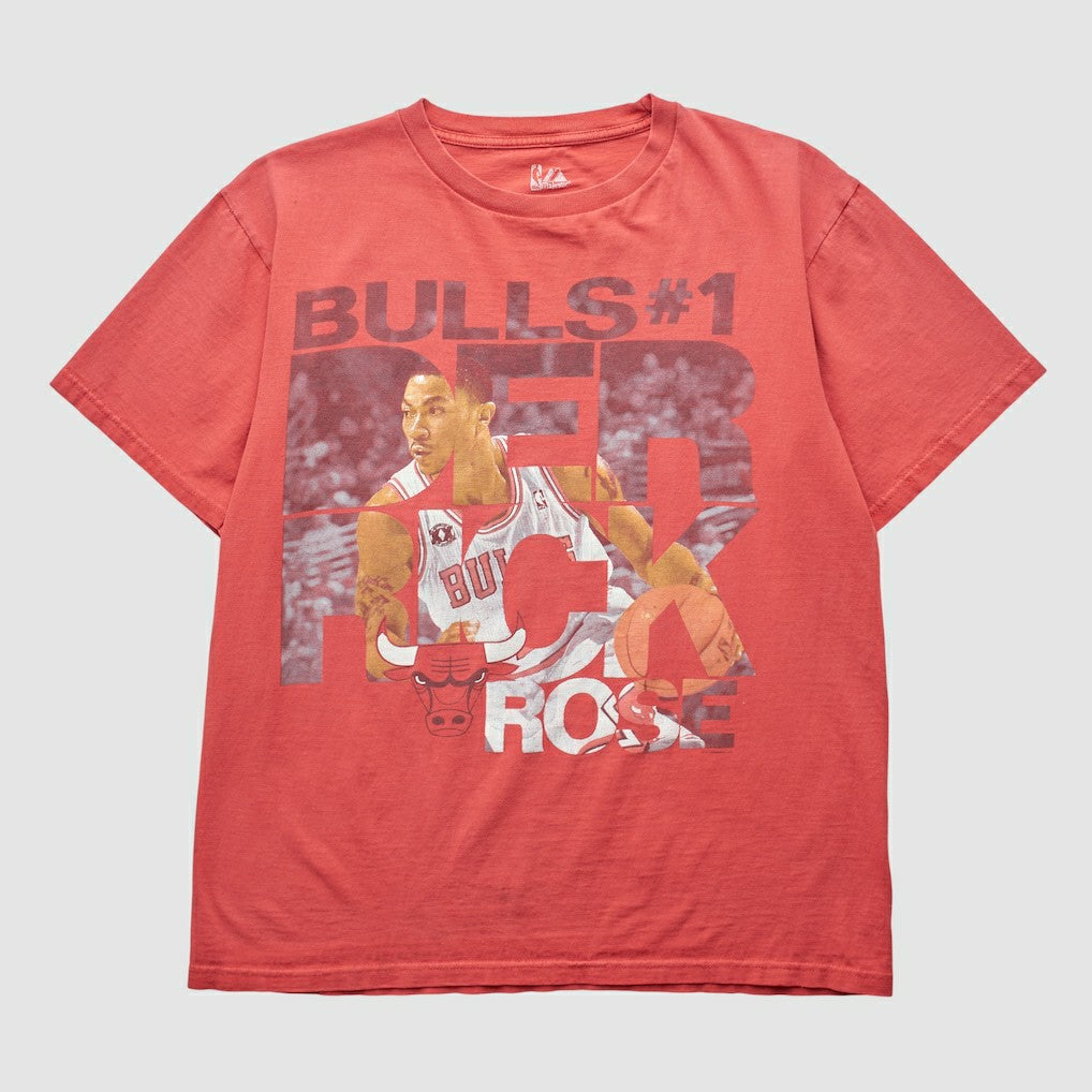 Chicago Bulls Majestic 2000s T-shirt for sale Red Vintage | Vintage for sale