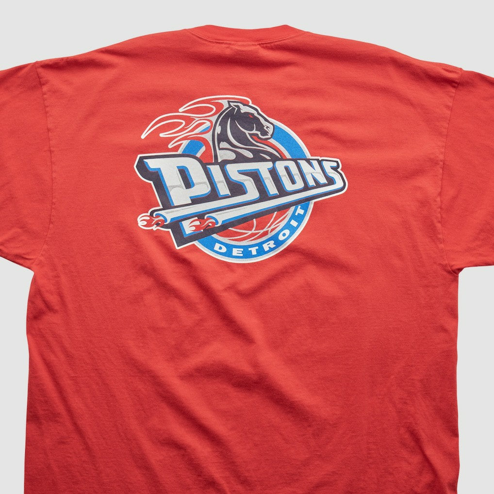 Detroit Pistons Reebok 2000s T-shirt for sale Red Vintage | Vintage for sale