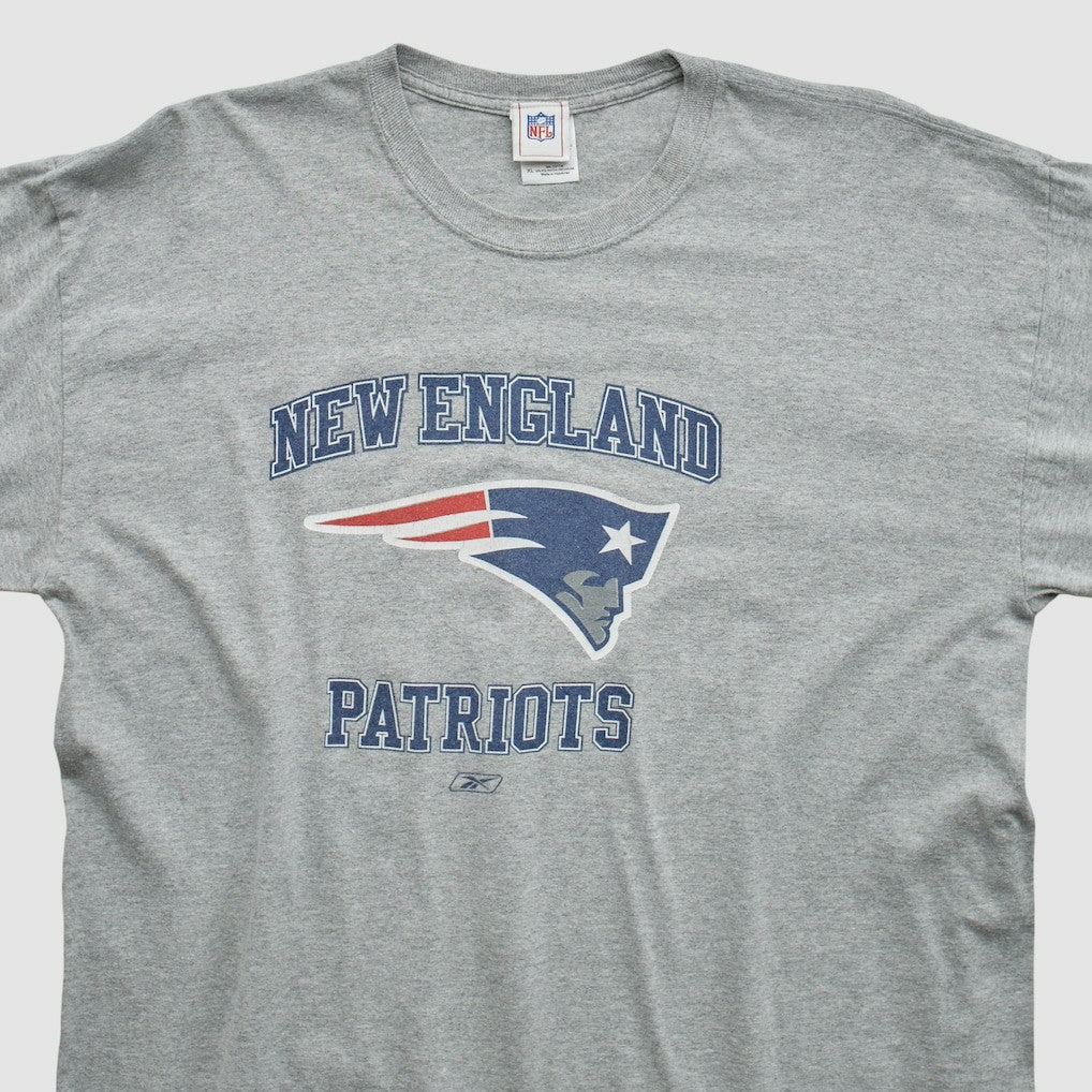 Fanatics New England Patriots NFL 2000s Long Sleeve T-shirt Heather Gray Vintage