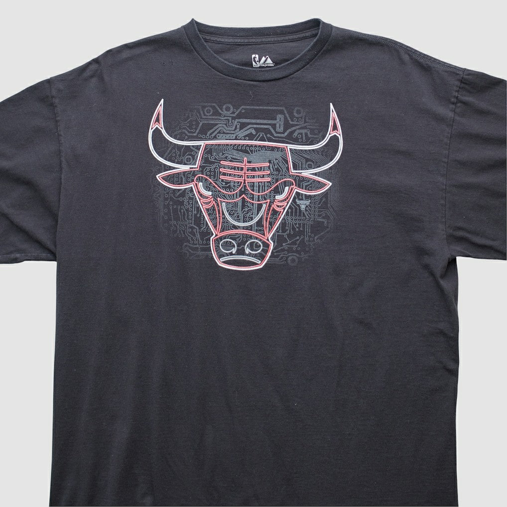 Chicago Bulls Majestic 2000s T-shirt for sale Black Vintage | Vintage
