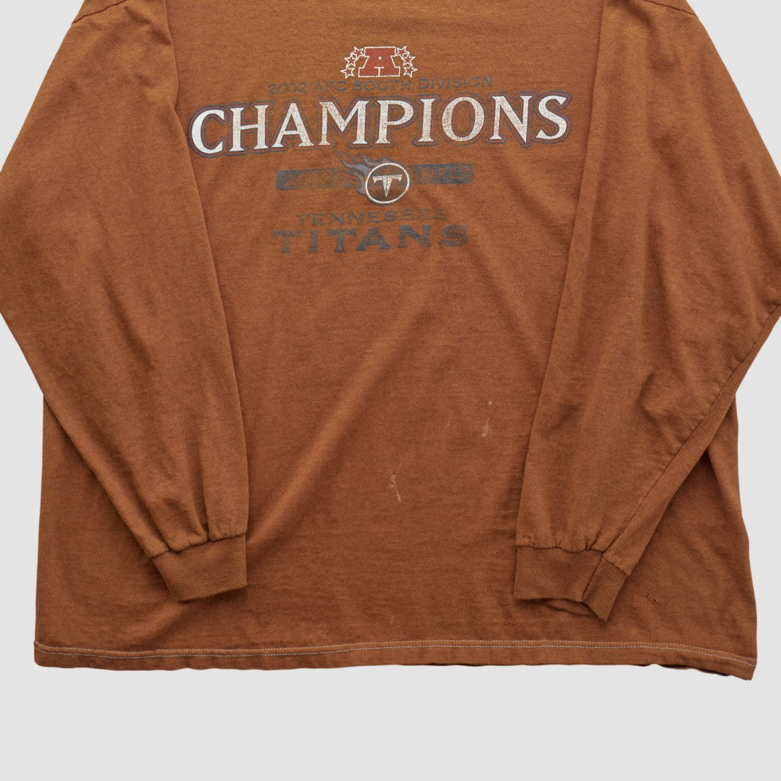 Fanatics Tennessee Titans NFL 2002 Long Sleeve T-shirt Clay Vintage