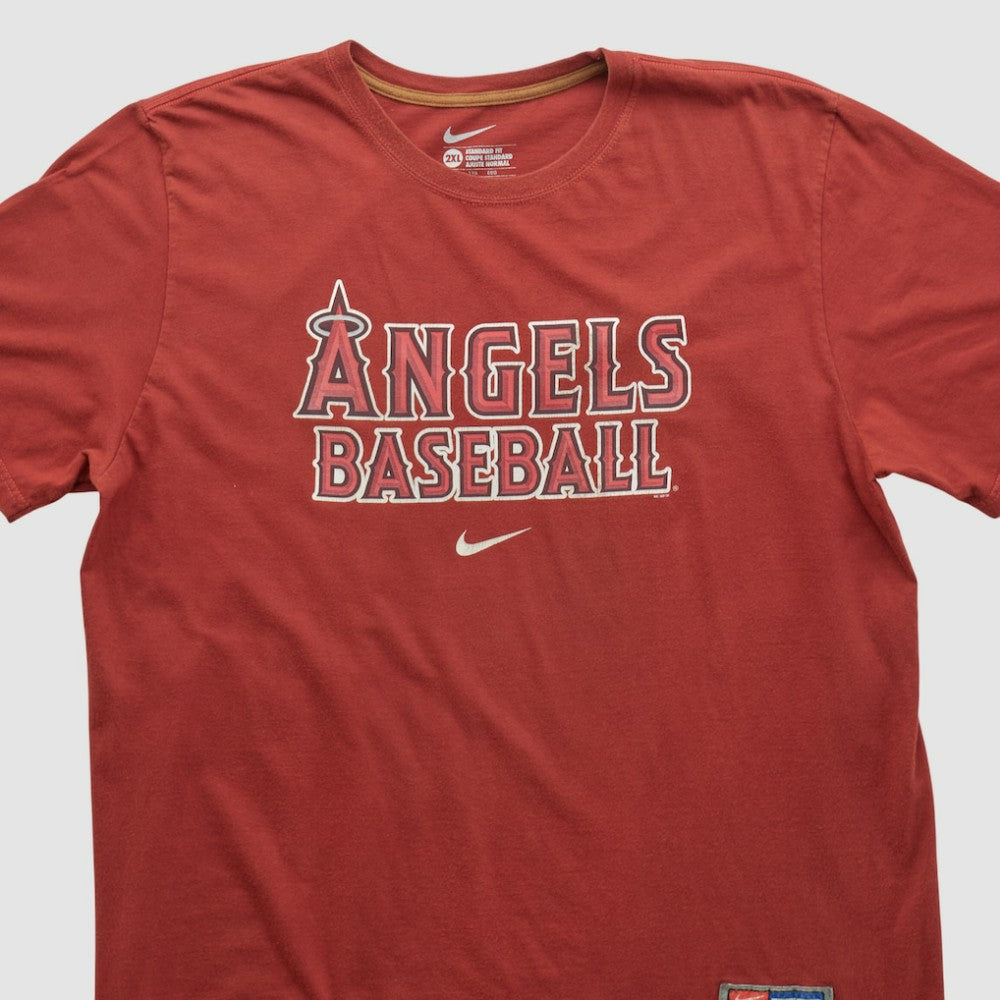 Los Angeles Angels Nike 2010s T-shirt - Maroon - 2XVintage - Nike Sale