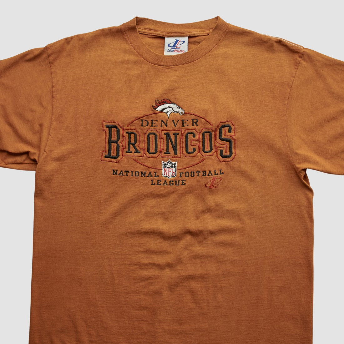 Fanatics Denver Broncos Logo Athletic 90s T-shirt Clay Vintage