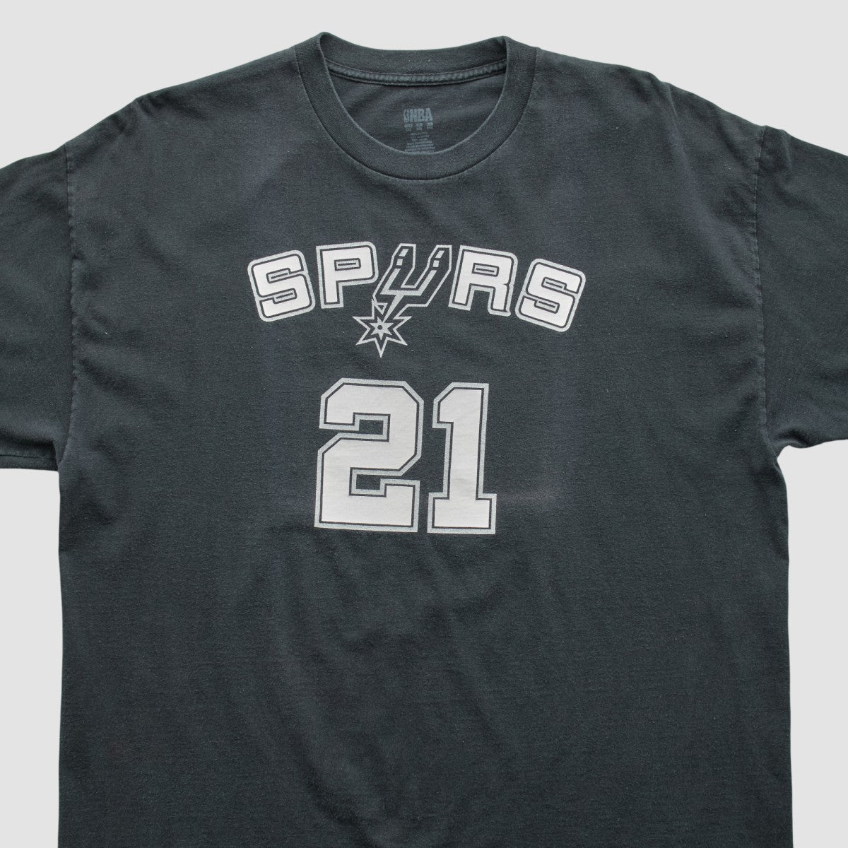 San Antonio Spurs NBA 2000s T-shirt Black Vintage | Vintage Near Me