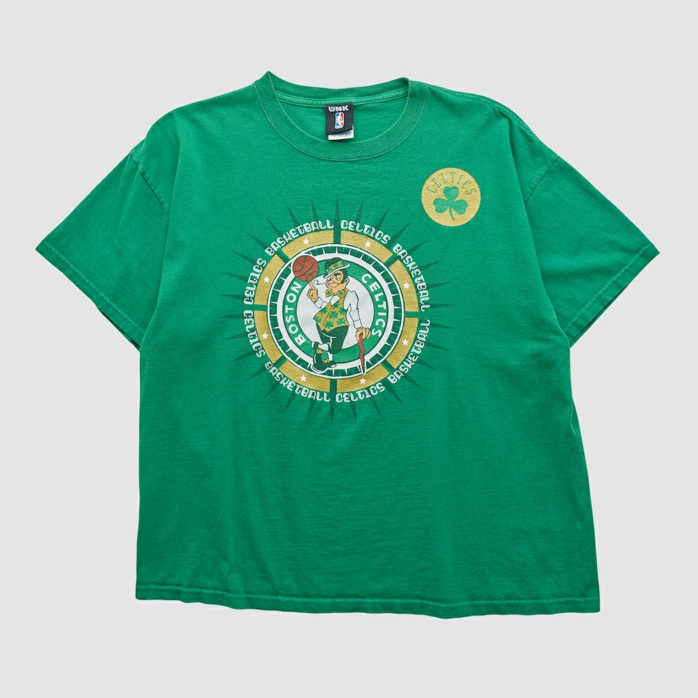 Boston Celtics UNK 2000s T-shirt Green Vintage | Vintage for sale