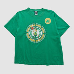 Boston Celtics UNK 2000s T-shirt Green Vintage | Vintage for sale