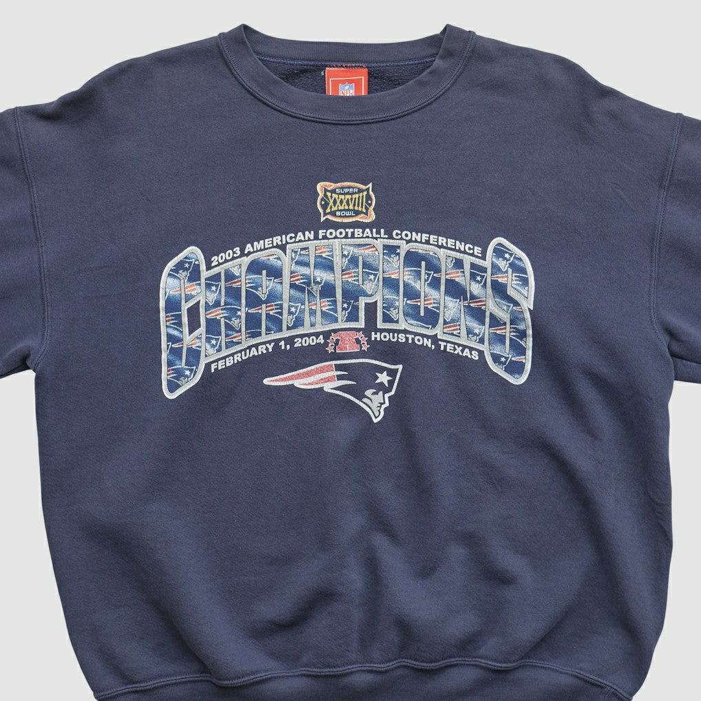 Fanatics New England Patriots NFL 2003 Pullover Sweatshirt Navy Vintage