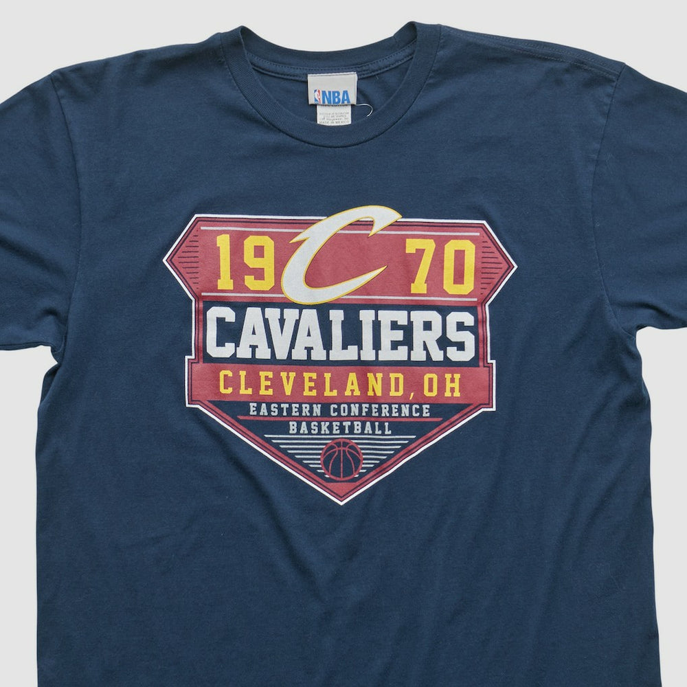 Cleveland Cavaliers NBA 2000s T-shirt for sale Navy Vintage | Vintage outlet