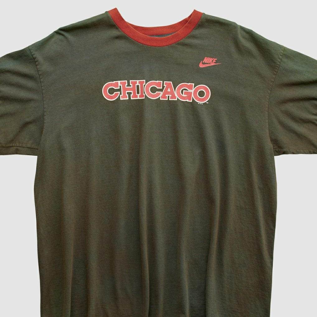 Chicago Bulls 2000s T-shirt for sale Olive Vintage | Nike outlet