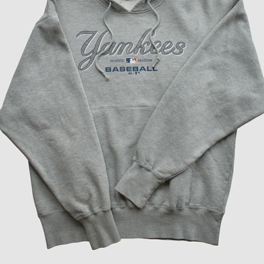 New York Yankees Majestic 2000s Hooded Pullover Sweatshirt - Heather Gray - Vintage - Fanatics on Sale