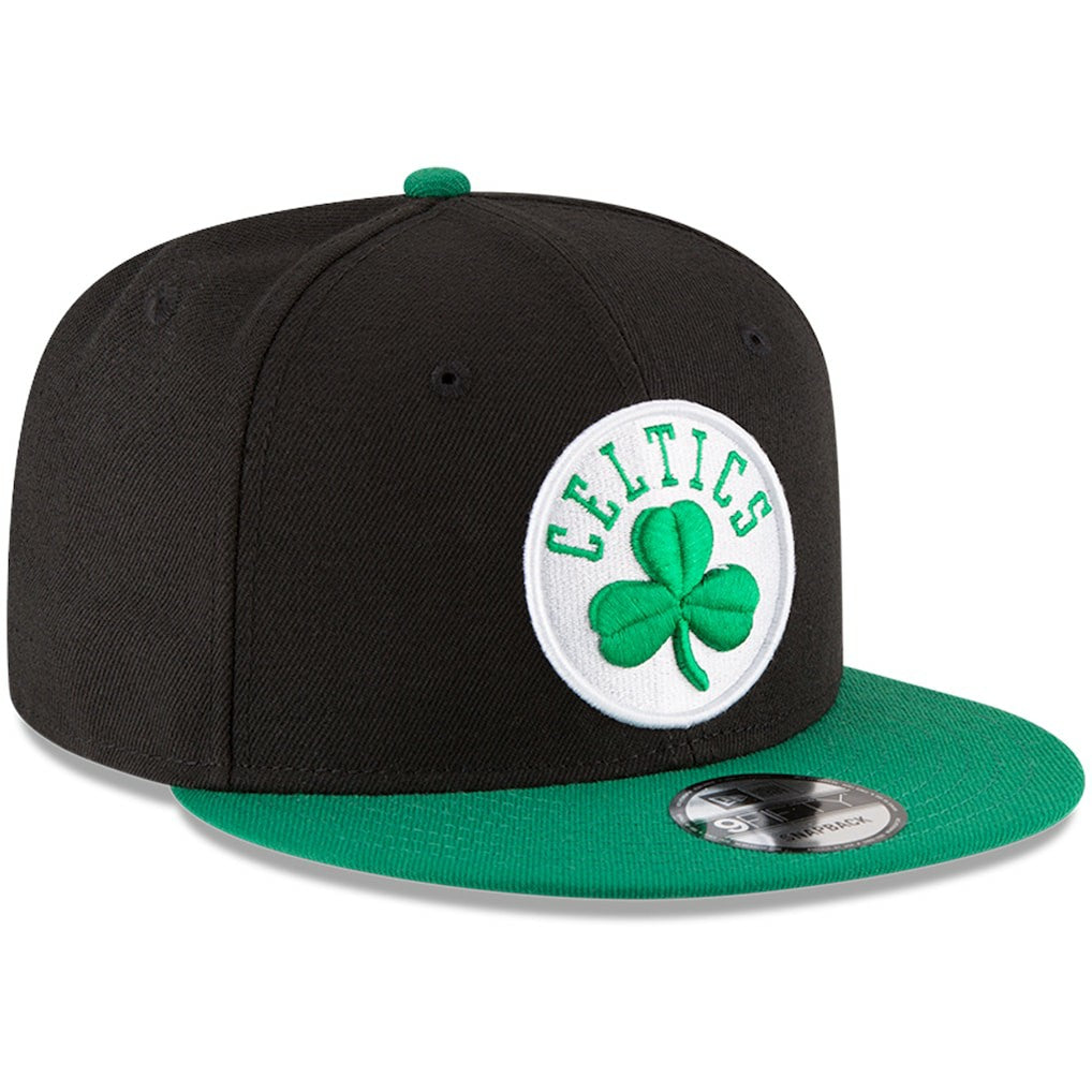 Boston Celtics 2-Tone 9FIFTY Adjustable Snapback Hat Black/Kelly Green | New Era Lifestyle