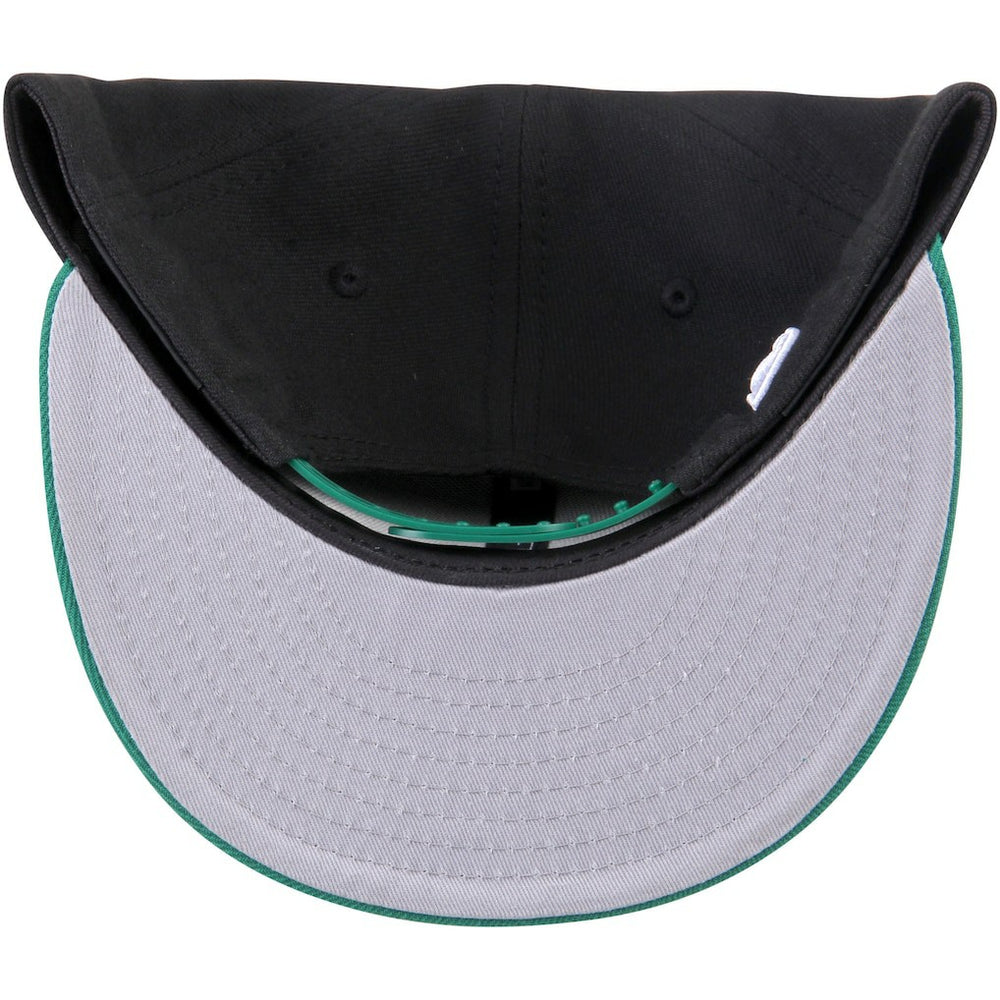Boston Celtics 2-Tone 9FIFTY Adjustable Snapback Hat Black/Kelly Green | New Era Lifestyle