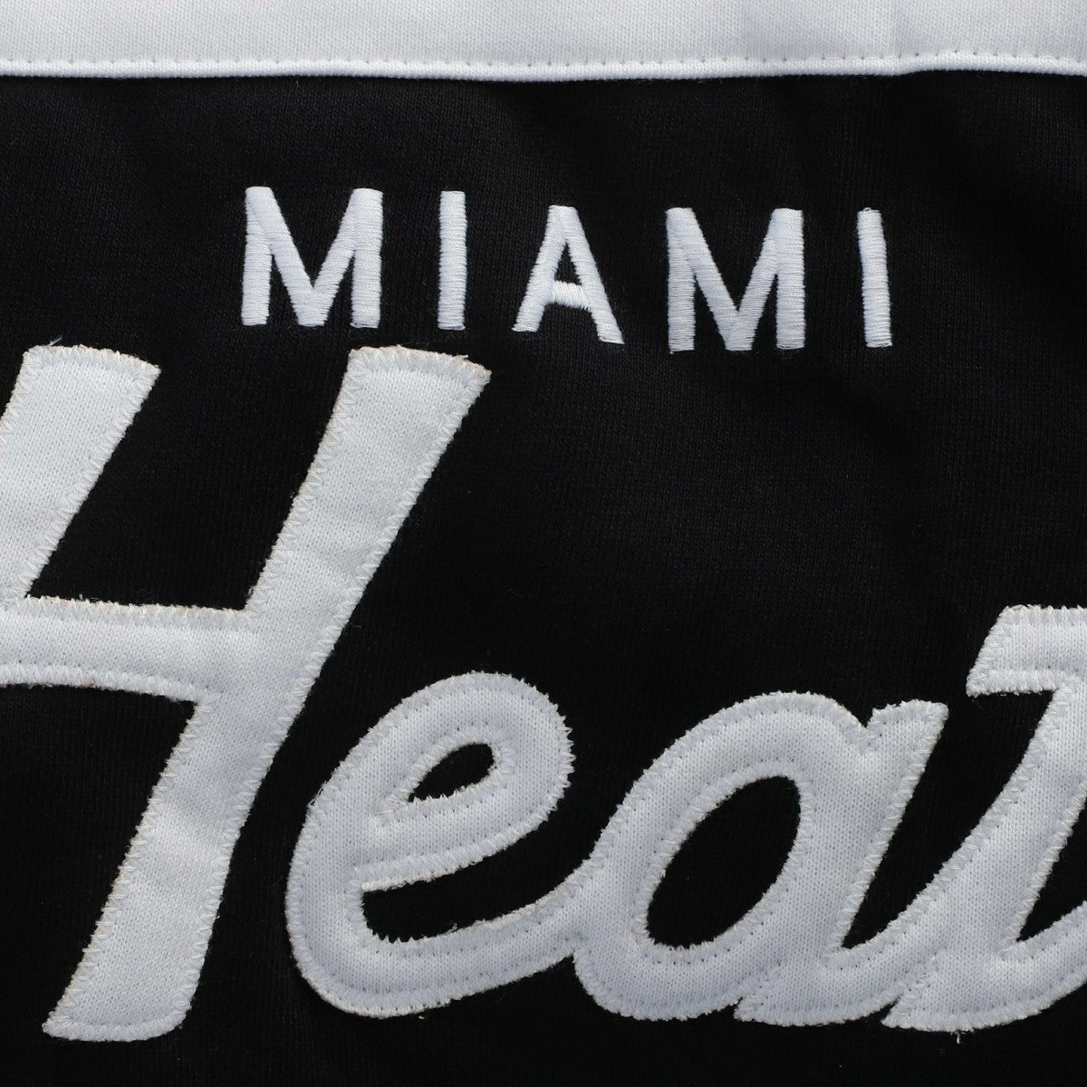 Miami Heat Head Coach Pullover Hoodie Red/Black | Mitchell & Ness Near Me