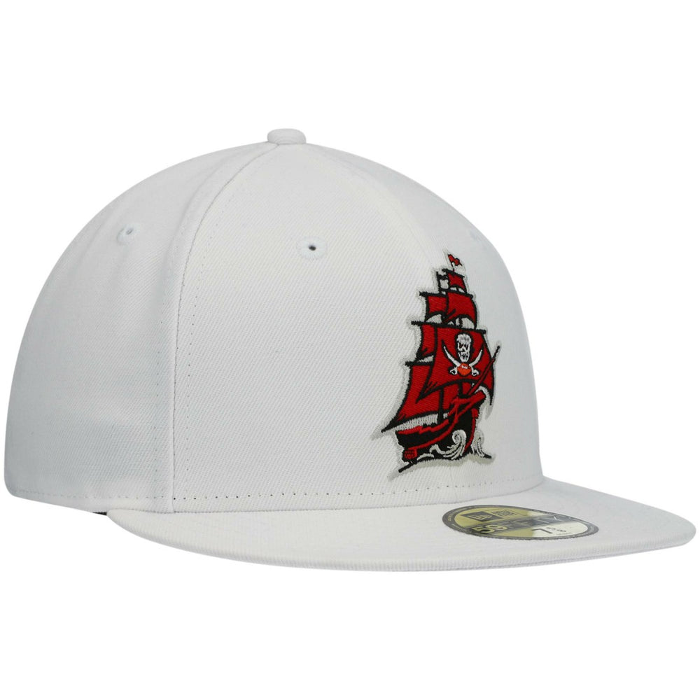 Tampa Bay Buccaneers New Era Omaha Alternate Logo 59FIFTY Fitted Hat White