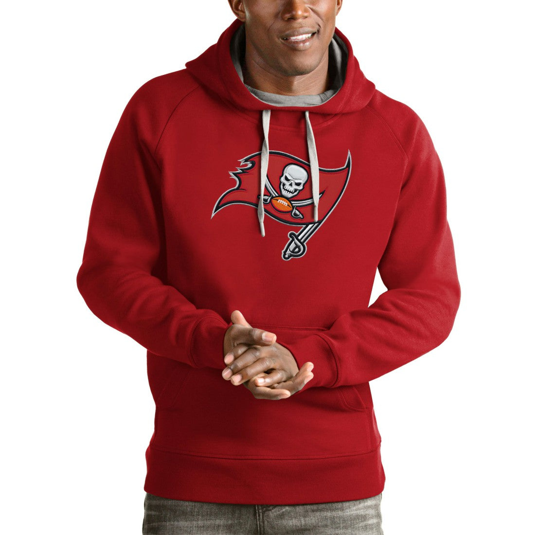 Tampa Bay Buccaneers Antigua Victory Team Pullover Hoodie Red