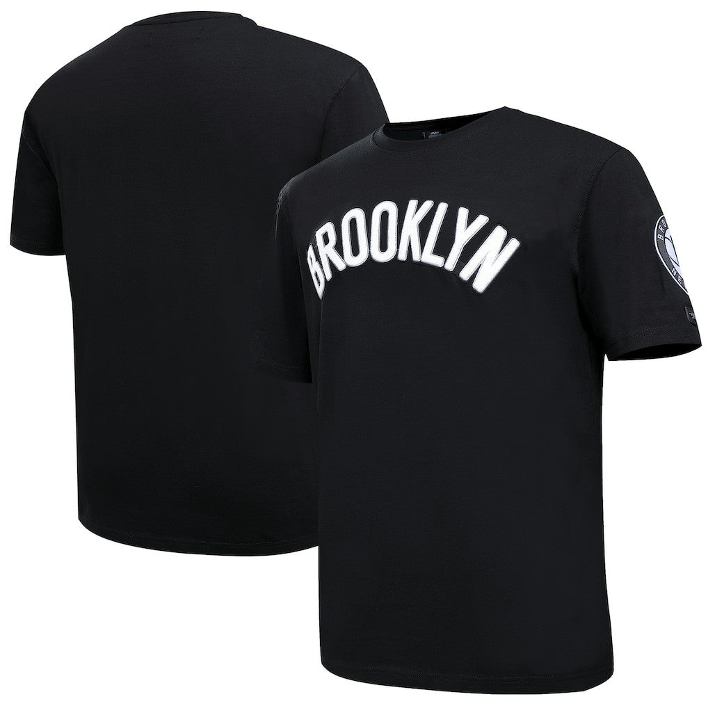 Brooklyn Nets Pro Standard Chenille T-Shirt Black