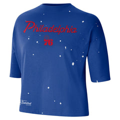 Philadelphia 76ers Women's Courtside Splatter Cropped T-Shirt Royal | Nike online