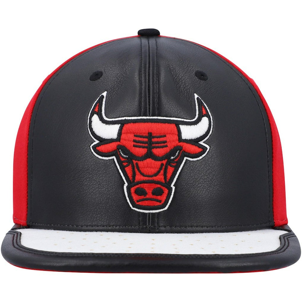 Chicago Bulls Day One Snapback Hat Black/White | Mitchell & Ness Lifestyle