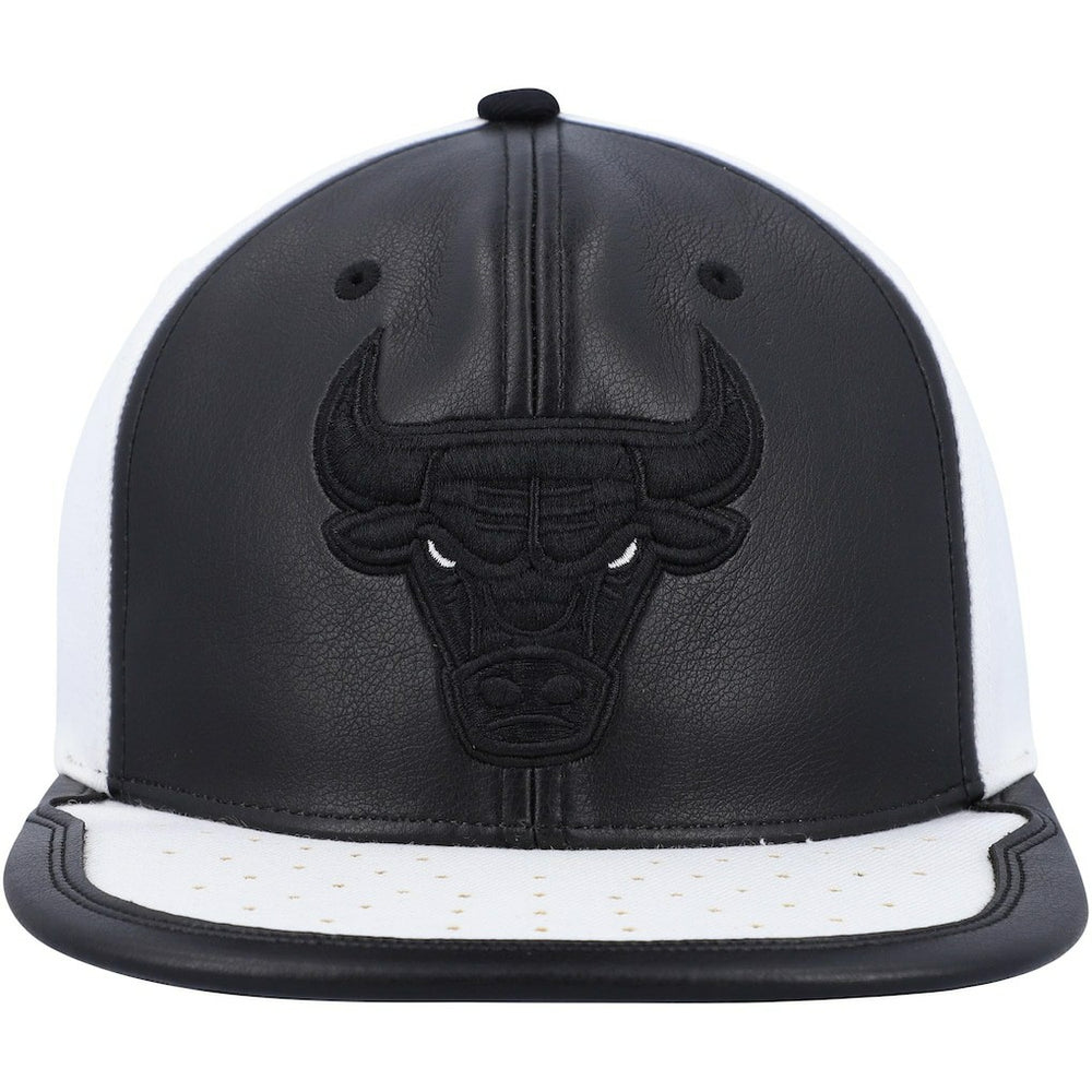 Chicago Bulls NBA Day One Snapback Hat Black/White | Mitchell & Ness discount