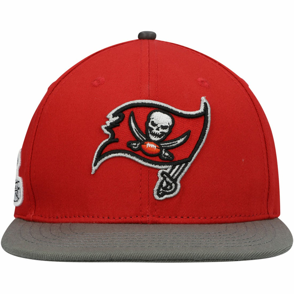 Tampa Bay Buccaneers Pro Standard 2Tone Snapback Hat Red/Pewter