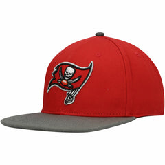 Tampa Bay Buccaneers Pro Standard 2Tone Snapback Hat Red/Pewter