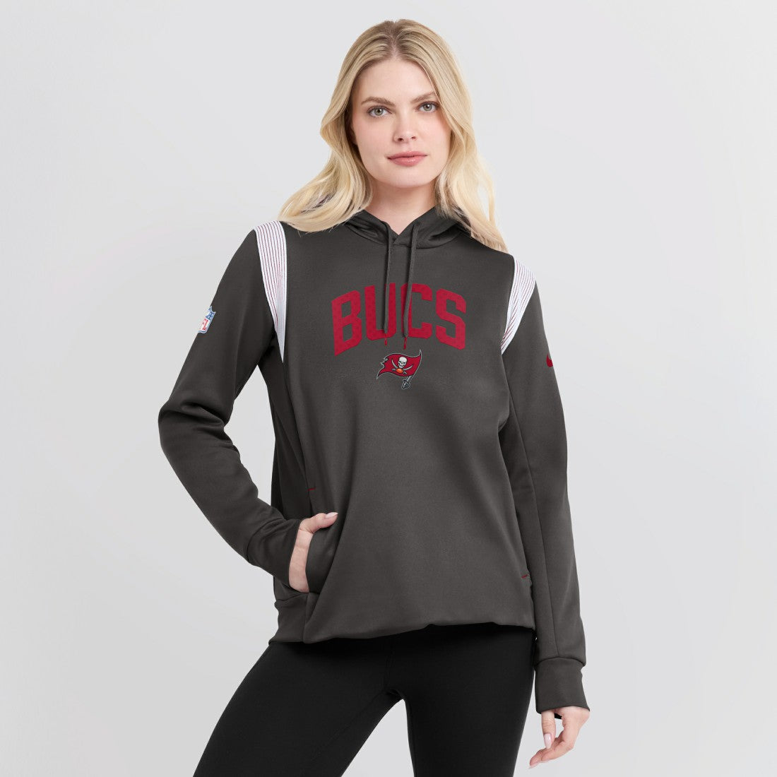 Nike Tampa Bay Buccaneers Women's Sideline Stack Performance Pullover Hoodie Pewter