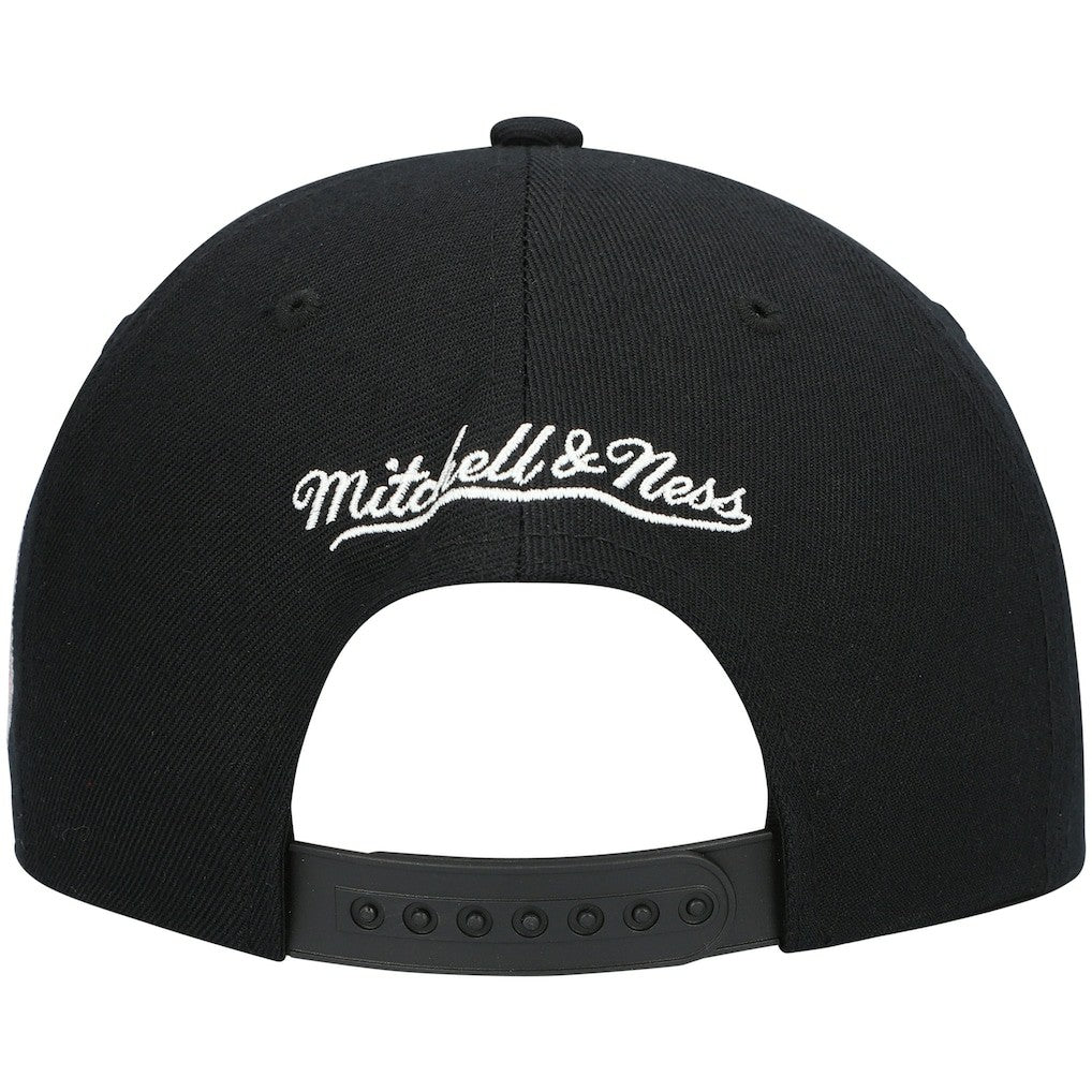 Atlanta Hawks Hardwood Classics Script 2.0 Snapback Hat Black | Mitchell & Ness US