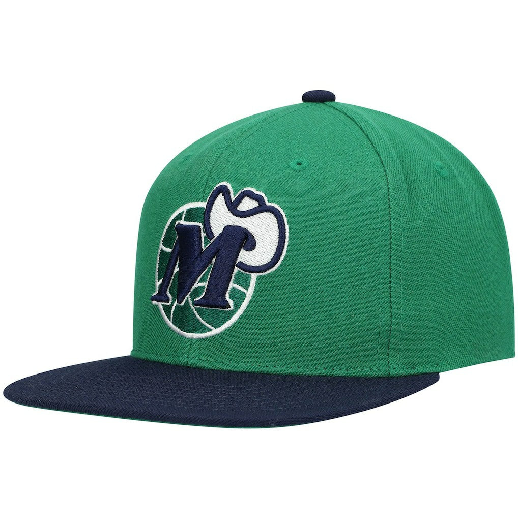 Dallas Mavericks Hardwood Classics Team Two-Tone 2.0 Snapback Hat for sale Green/Navy | Mitchell & Ness outlet