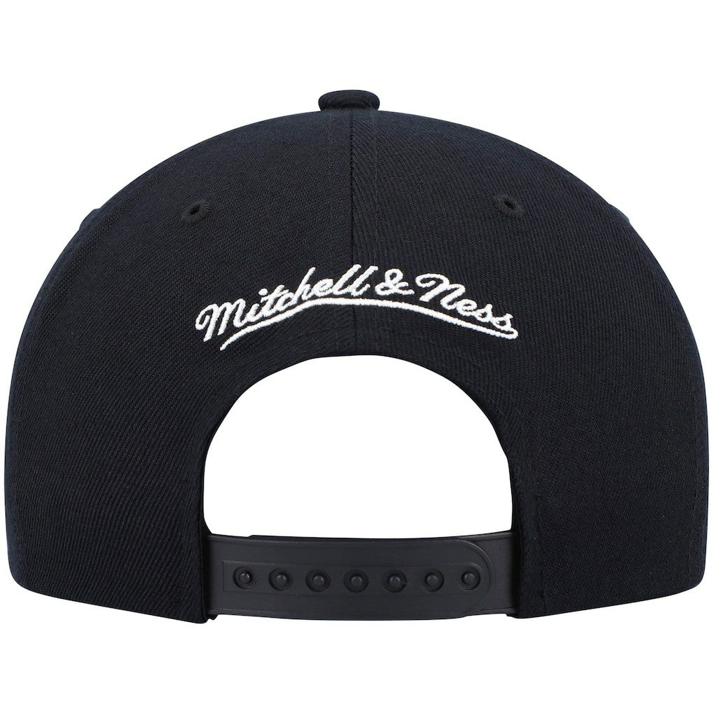 Toronto Raptors Ground 2.0 Snapback Hat Black | Mitchell & Ness